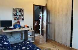 Apartament 4 camere, 94mp, terasa 17mp, parcare, zona Cetatii