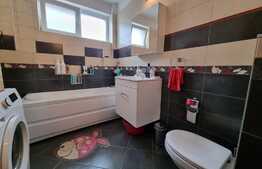 Apartament de 2 camere, parchet din lemn de stejar, la cheie, in Borhanci