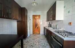 Apartament de 3 camere, 82mp, decomandat, zona Racadau - Magnolia