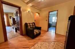 Apartament de 3 camere, 82mp, decomandat, zona Racadau - Magnolia