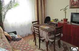 3 camere de vanzare, 45 mp utili, zona Casa Piratilor, izolat interior/exterior