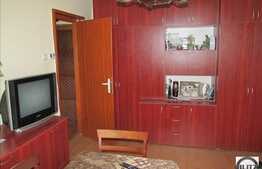 3 camere de vanzare, 45 mp utili, zona Casa Piratilor, izolat interior/exterior