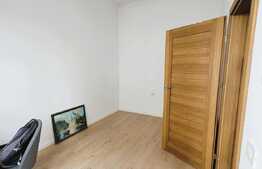 Apartament exclusivist de 3 camere , la casă, tavan înalt