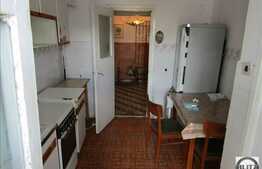 Vanzare apartament 3 camere, 65 mp, decomandat, zona strazii Louis Pasteur