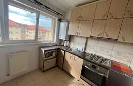 Apartament 2 camere, 39 mp, semidecomandat, zona Florilor