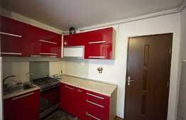 Apartament de 3 camere, decomandat, 75 mp, 2 parcari, zona Big