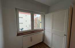 Apartament de 3 camere, decomandat, 75 mp, 2 parcari, zona Big
