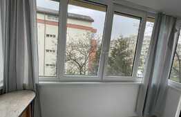 Apartament de 3 camere, decomandat, 75 mp, 2 parcari, zona Big