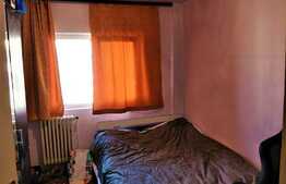 Apartament 4 camere decomandate, balcon, zona Aurel Vlaicu 