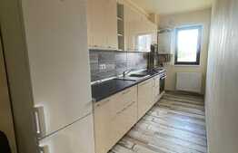 Apartament 2 camere, decomandat, 56 mp, parcare, zona centrala