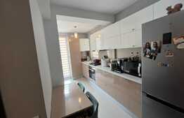 Apartament 3 camere modern, 71 mp, parcare, zona Porii