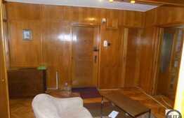 2 camere, 70 mp, decomandat, garaj, in Piata Avram Iancu