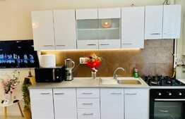 Apartament modern, 3 camere,  etaj intermediar, Baciu.