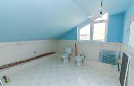 Oportunitate! Casă individuală 200mp utili, 600mp teren, garaj, Dezmir