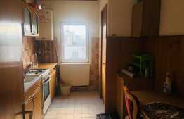 Apartament 3 camere, decomandat, 61 mp, zona Flora