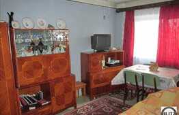 Vanzare apartament 2 camere decomandate in zona Calvaria. Bloc reabilitat termic