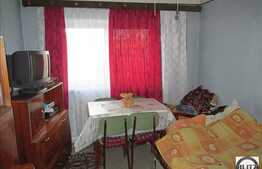 Vanzare apartament 2 camere decomandate in zona Calvaria. Bloc reabilitat termic