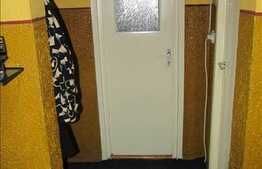 Vanzare apartament 2 camere decomandate in zona Calvaria. Bloc reabilitat termic