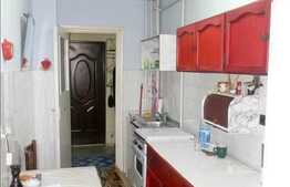 Inchiriere apartament 2 camere decomandate, zona strazii Parang. Boxa inclusa!