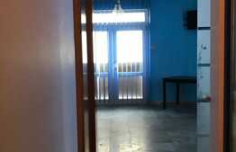 Apartament la casa, 2 camere, 42 mp, gradina, zona Tractorul 