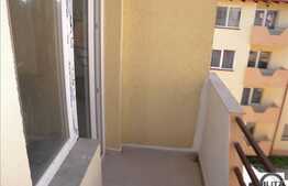 De vanzare apartament cu 3 camere, 61 mp, zona linistita! Finisaje noi! Parcare!