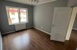 Apartament modern, 3 camere, intermediar, parcare, zona Terra