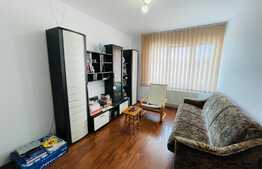 Apartament de 2 camere, etaj intermediar, zona Petrom