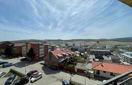 Apartament de 2 camere, etaj intermediar, zona Petrom