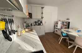 Apartament  de 3 camere, decomandat, 93 mp, Cartier Europa