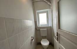 Apartament 3 camere, decomandate, 63 mp, nemobilat, zona Centrala