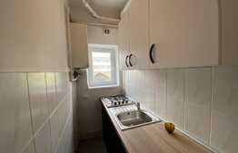 Apartament 3 camere, decomandate, 63 mp, nemobilat, zona Centrala