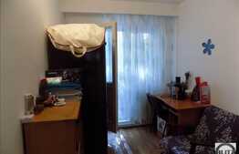 Vanzare apartament 3 camere, 43 mp, decomandat, zona Aleea Garbau