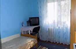 Vanzare apartament 3 camere, 43 mp, decomandat, zona Aleea Garbau