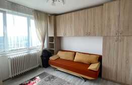 Garsoniera decomandata, 22 mp, zona Piata Hermes