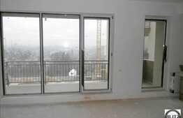 Apartament semifinisat, imobil nou, 68.5 mp, 3 camere decomandate. Garaj inclus!