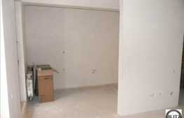 Apartament semifinisat, imobil nou, 68.5 mp, 3 camere decomandate. Garaj inclus!