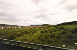 Apartament 2 camere, 37 mp+terasa 26 mp, orientare sud-estica, zona Sesul de Sus 