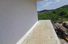 Apartament 2 camere, 37 mp+terasa 26 mp, orientare sud-estica, zona Sesul de Sus 