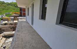 Apartament 2 camere, 37 mp+terasa 26 mp, orientare sud-estica, zona Sesul de Sus 