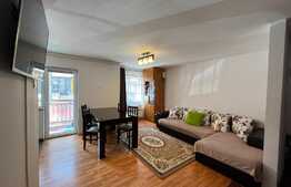 Apartament 3 camere, 65 mp, parcare, zona Teilor