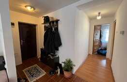 Apartament 3 camere, 65 mp, parcare, zona Teilor