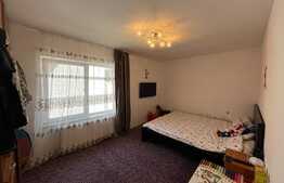 Apartament 3 camere, 65 mp, parcare, zona Teilor