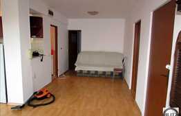 1 camera, 40 mp, mobilat dragut, zona USAMV