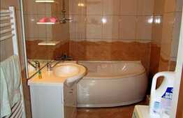 1 camera, 40 mp, mobilat dragut, zona USAMV