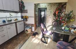 Apartament 3 camere, 70 mp, decomandat, etaj intermediar, zona Fabricii