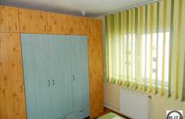 Vanzare 3 camere decomandate , 20 mp boxa pentru depozitare, integral renovat