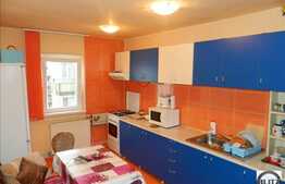 Vanzare 3 camere decomandate , 20 mp boxa pentru depozitare, integral renovat