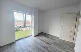 Apartament 2 camere, 38 mp, etaj intermediar, zona Teilor