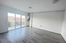 Apartament 2 camere, 38 mp, etaj intermediar, zona Teilor