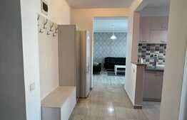Apartament 2 camere, etaj intermediar, parcare, zona Cetatii